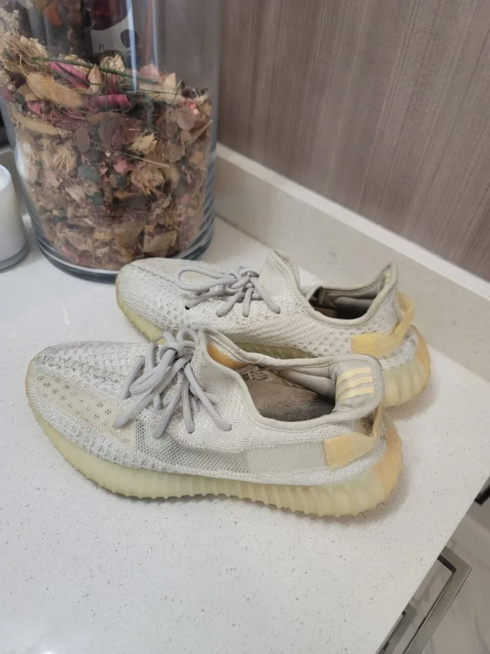 Adidas Yeezy 350 Light V2 Boost Low Size 7.5 Mens Sneakers White